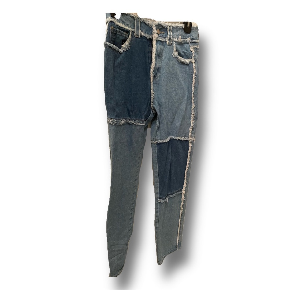 Shein patch jeans - Picture 2 of 3